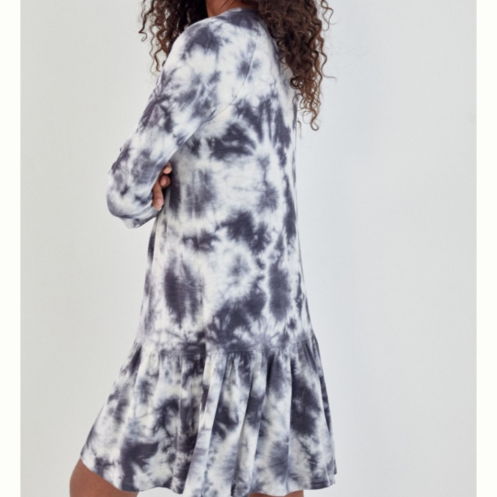 NWOT POLLIE TIERED TIE-DYE MINI DRESS